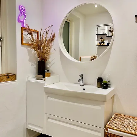 Your Perfect Staycation Lägenhet *
